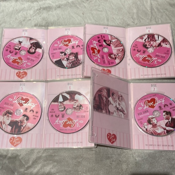 I Love Lucy The Pilot and All 35 Season One Episodes DVD - Picture 6 of 8